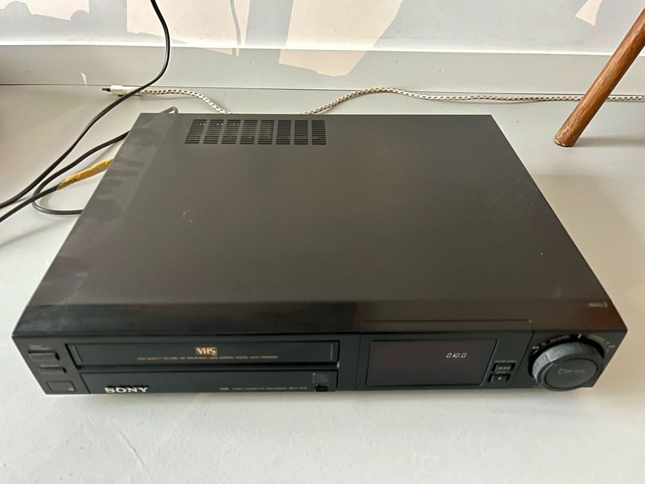 Leitor VHS- SONY a funcionar