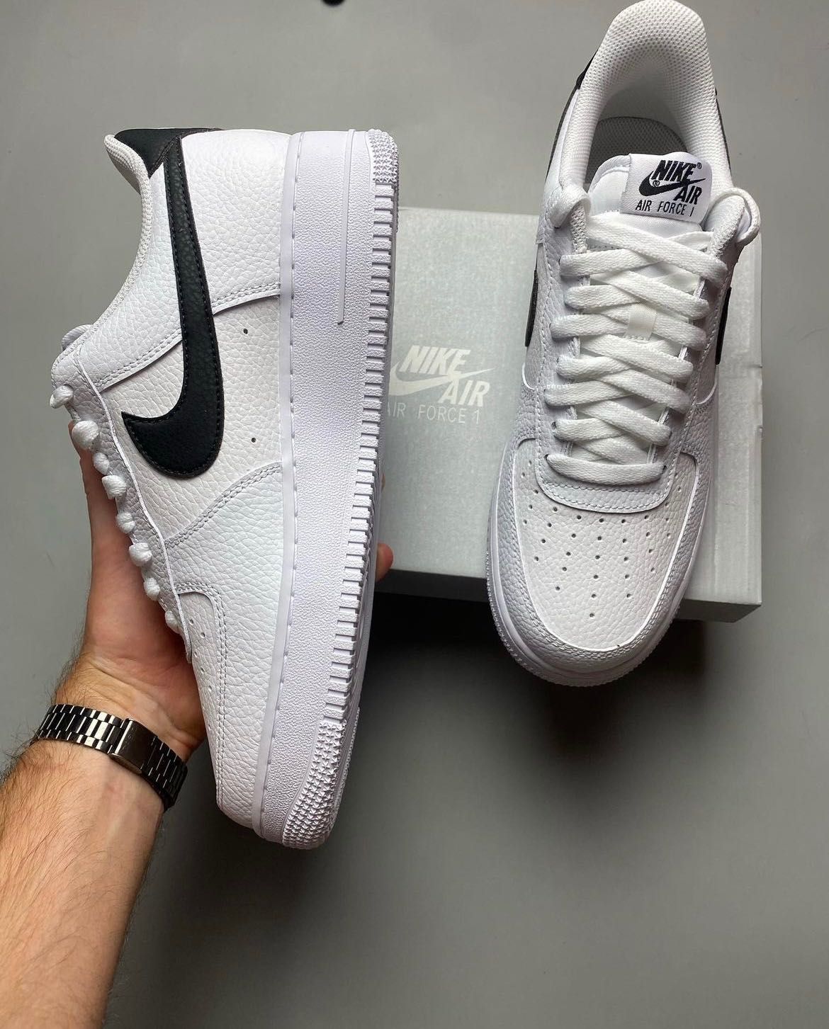 Buty Nike Air Force 1’07 Low White Black r.45 + Dodatki