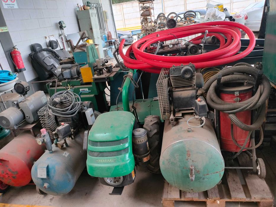 Vendo várias máquinas e compressores