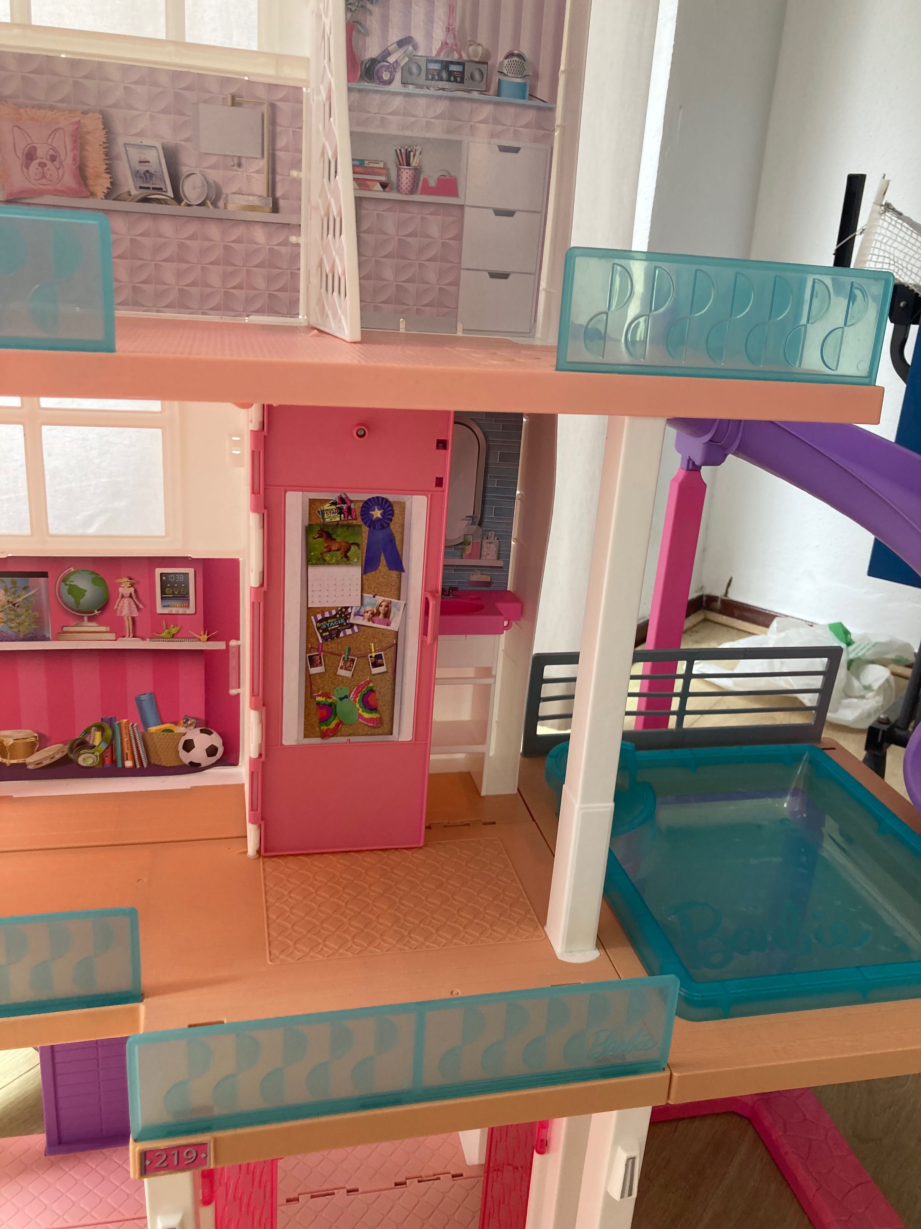 Casa de bonecas da Barbie