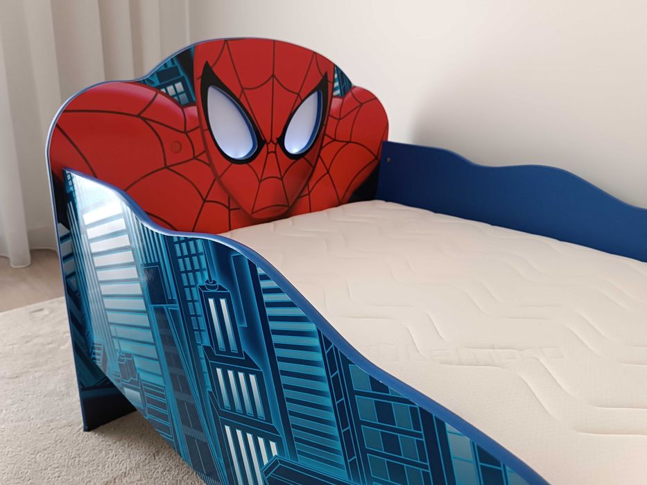 Cama homem aranha