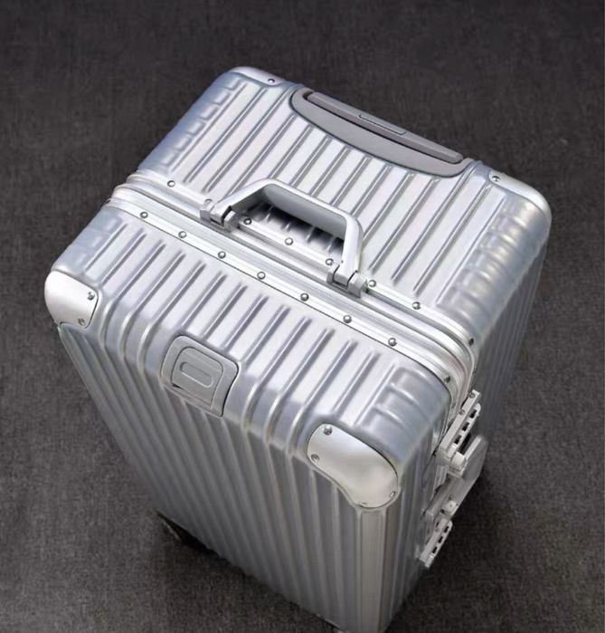 Malas de viagem. 80*45*38 e 80*38*35