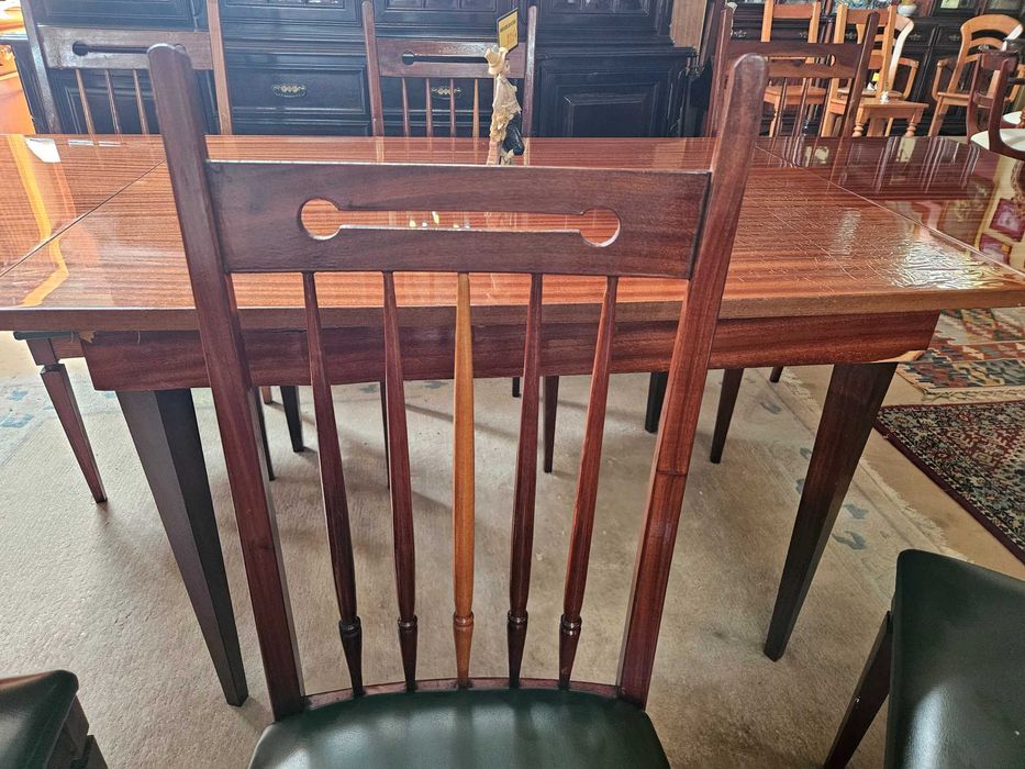 Cadeiras vintage - Muito bom estado geral- Valor unitário