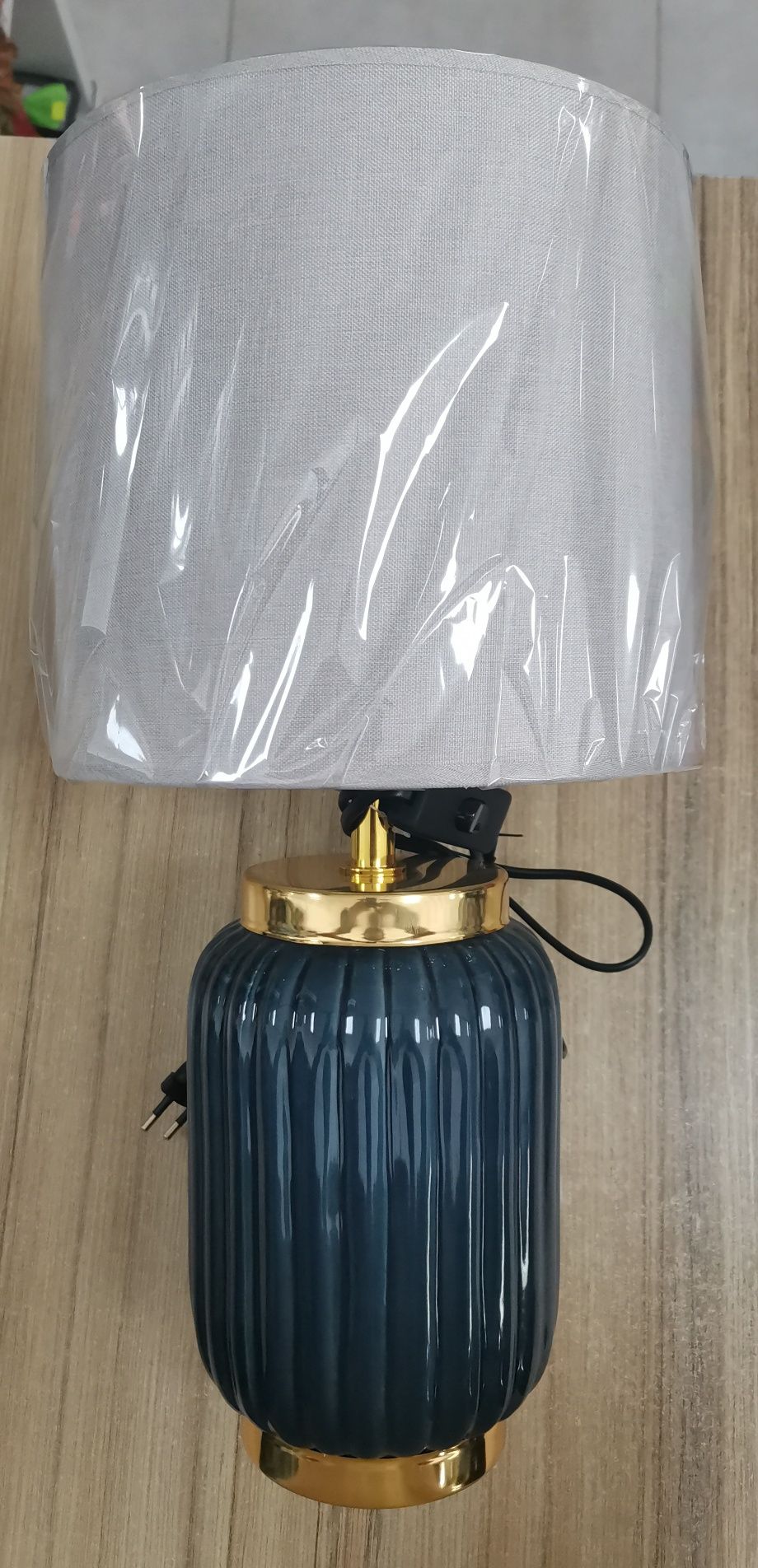 Lâmpada de mesa preço negociável