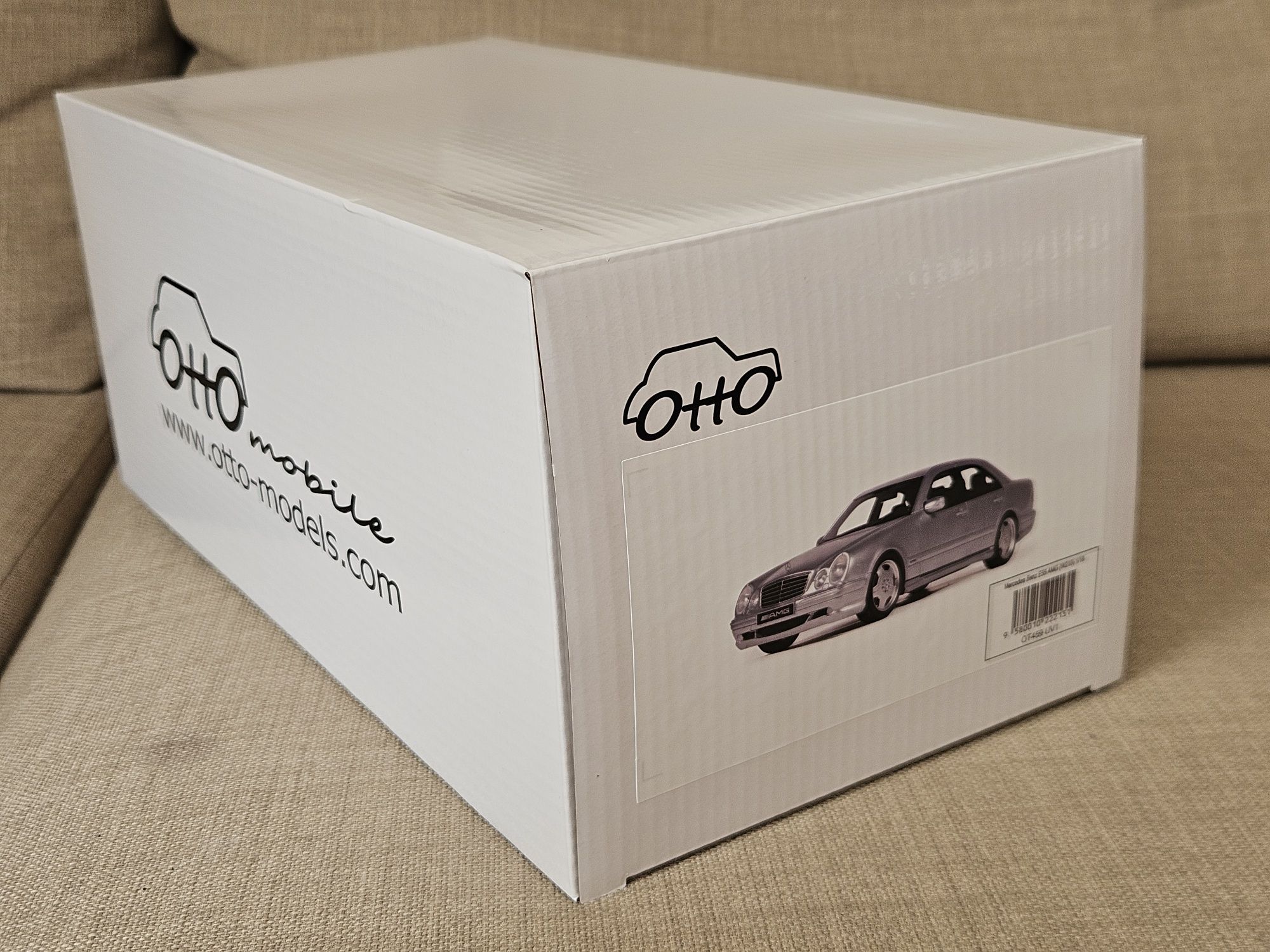 Mercedes Benz E55 AMG W210 1:18 Otto Models LIMIT!