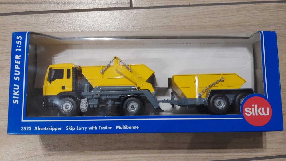 model kolekcjonerski SIKU 3523 samochód ciężarowy z kontenerem
