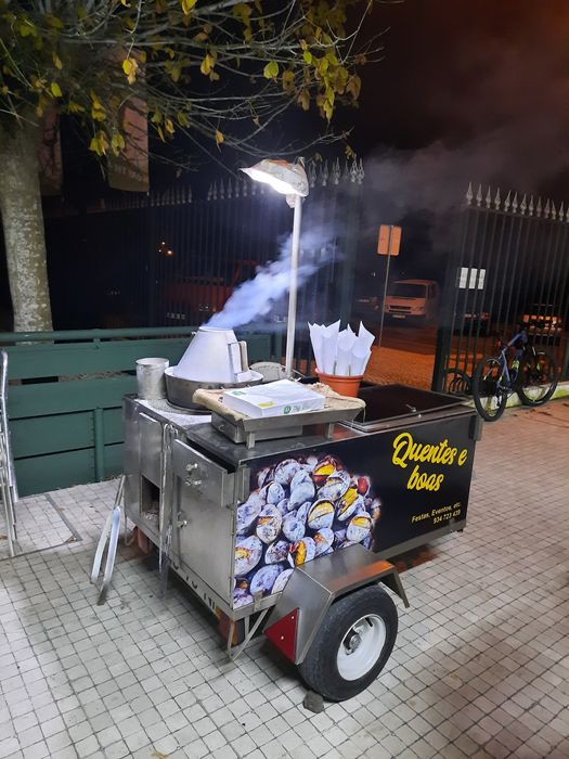 Serviço assador de Castanhas assadas