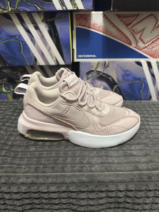 Кросівки жіночі Nike Air Max Verona 37,5(23,5см) оригінал