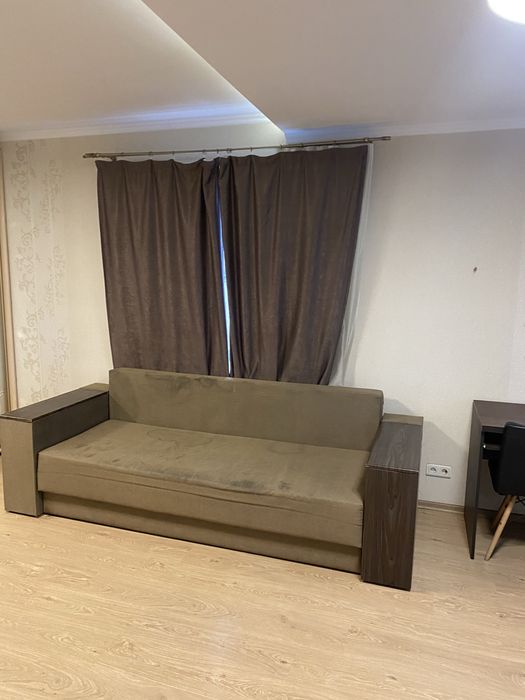 Продается однокомнатная квартира на Павловом поле.