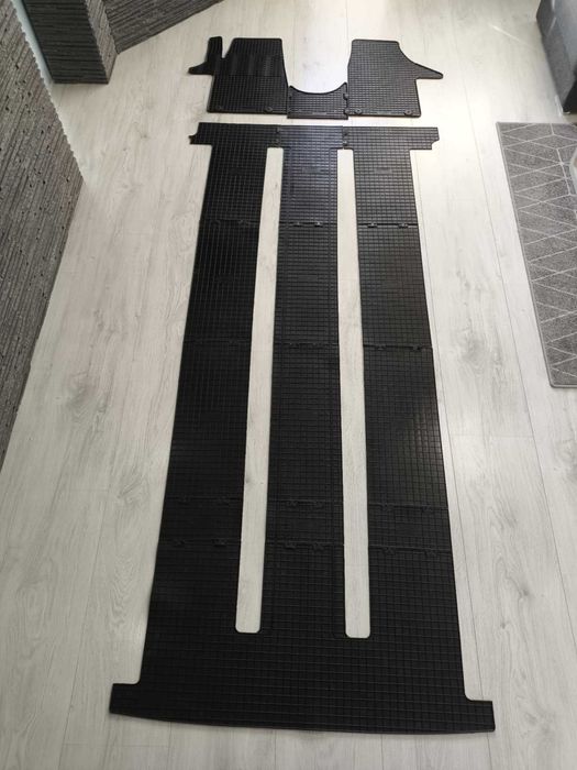 Dywaniki Gumowe VW Volkswagen MULTIVAN T5 T6 T6.1  Dopasowane