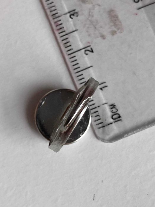 metalowy pierścionek usta z żywicy handmade buziak