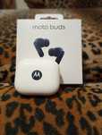 Motorola moto buds