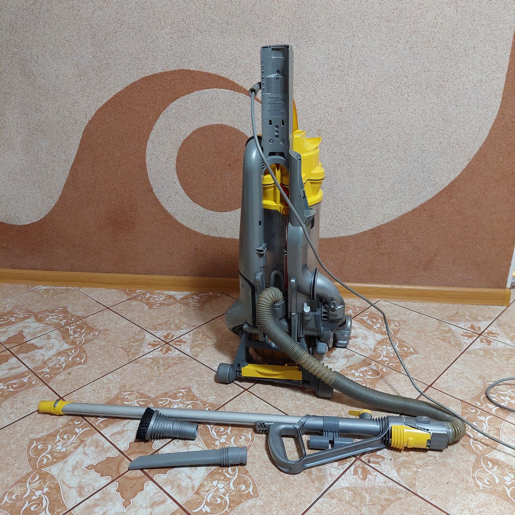 Dyson Ball DC15  дусон пилосос мяч безмішковий