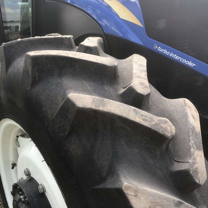 Трактор New Holland td5.110