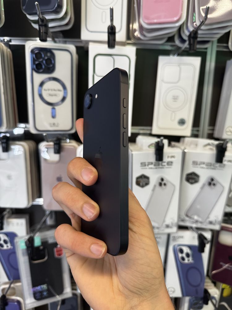 iPhone 16e 128Gb Black Neverlock Від Магазину Новий
