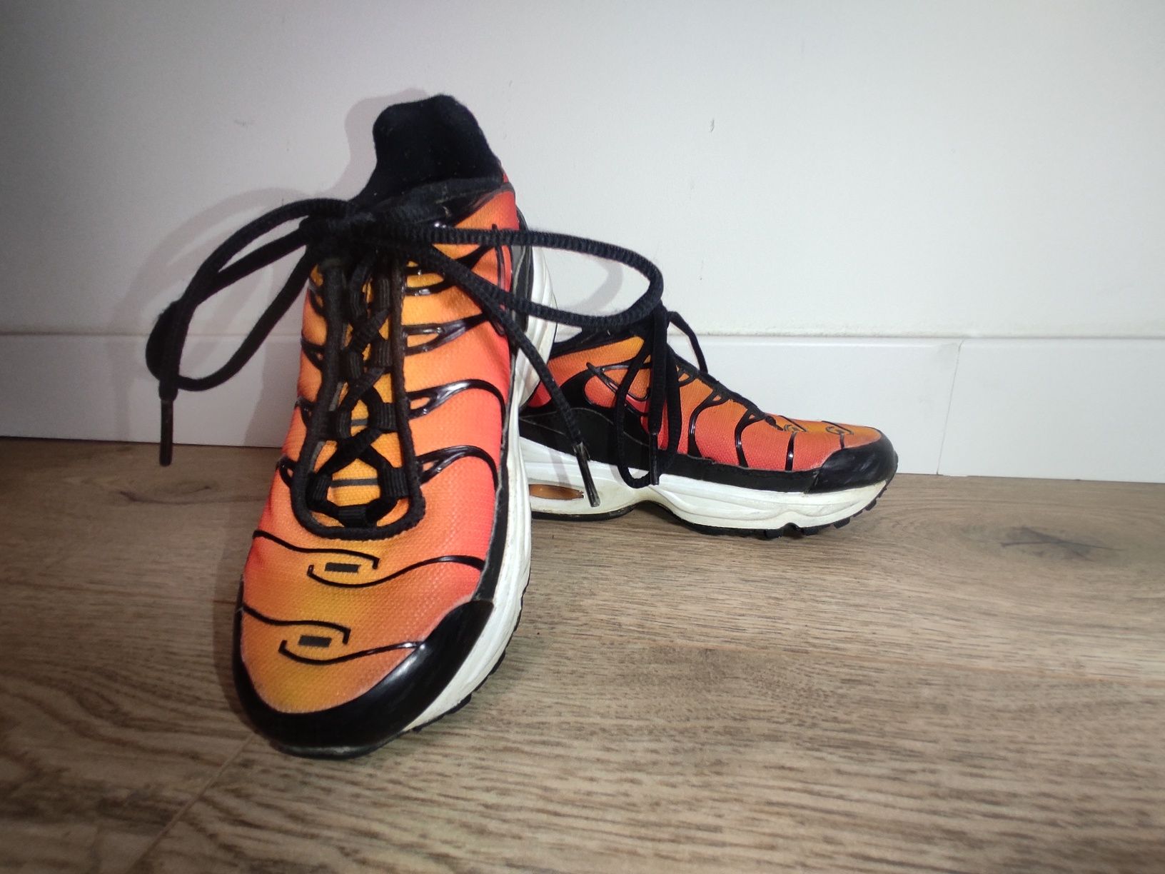 adidaski Buty NIKE AIR MAX PLUS TN ULTRA TIGER 29,5 rozmiar