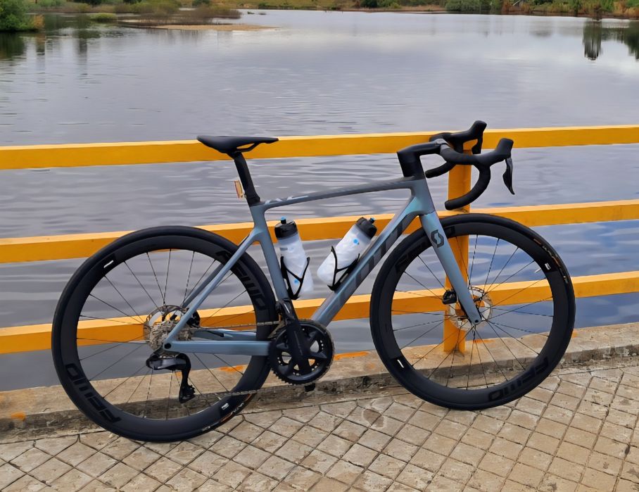 Bicicleta Scott addict rc 15 c/upgrades
