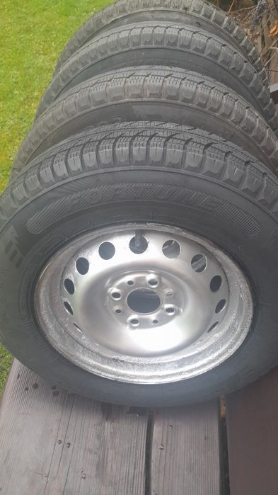 Opony zimowe z  felgami 155/80/13