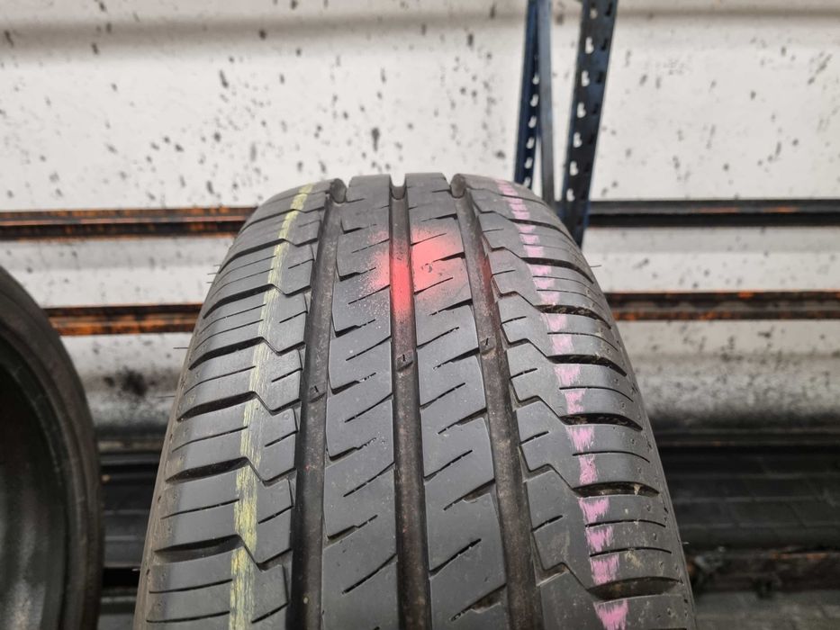 205/65/16C 109/107T Hankook Vantra LT Dot.1422R
