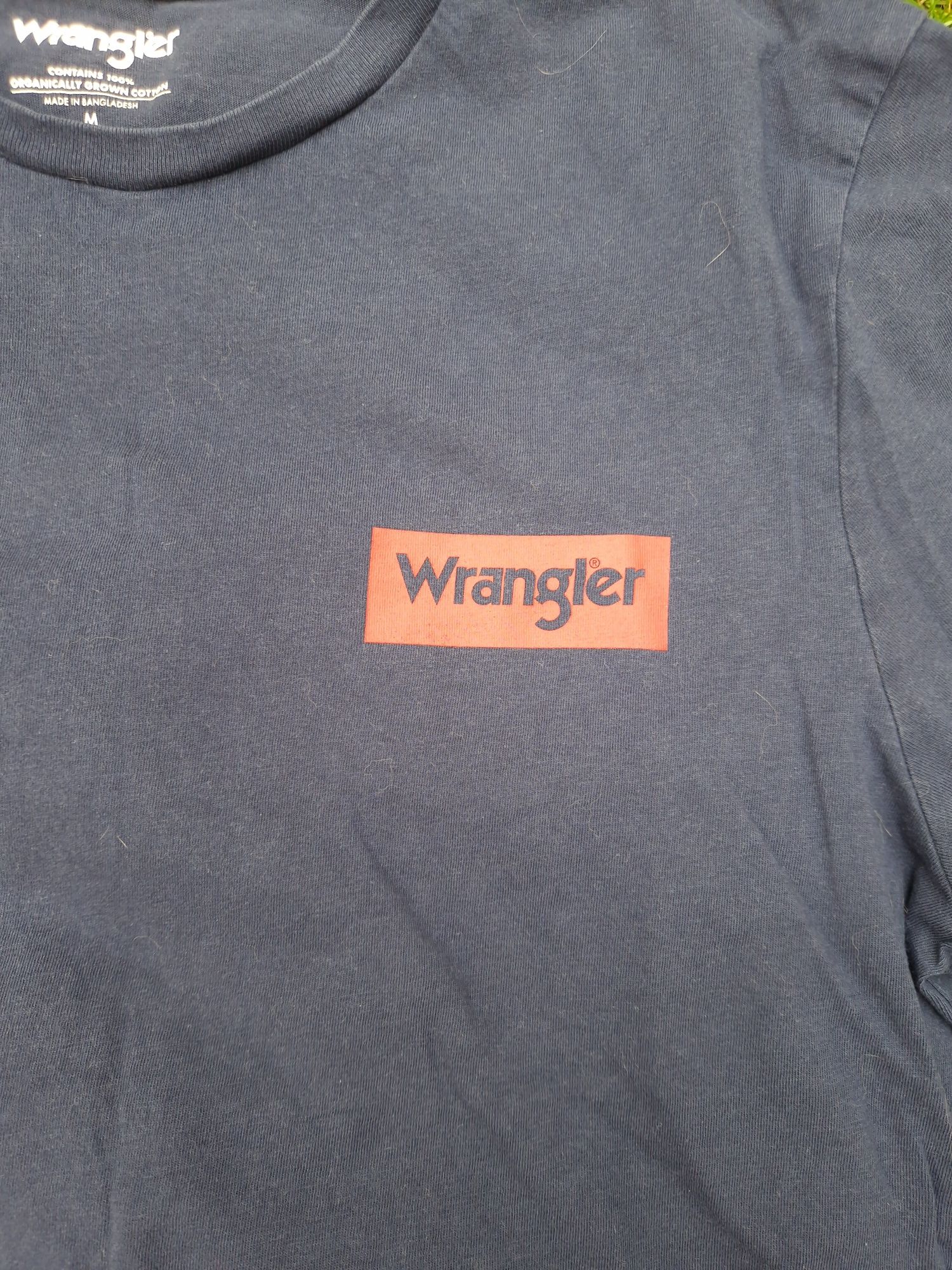 granatowa koszulka Wrangler