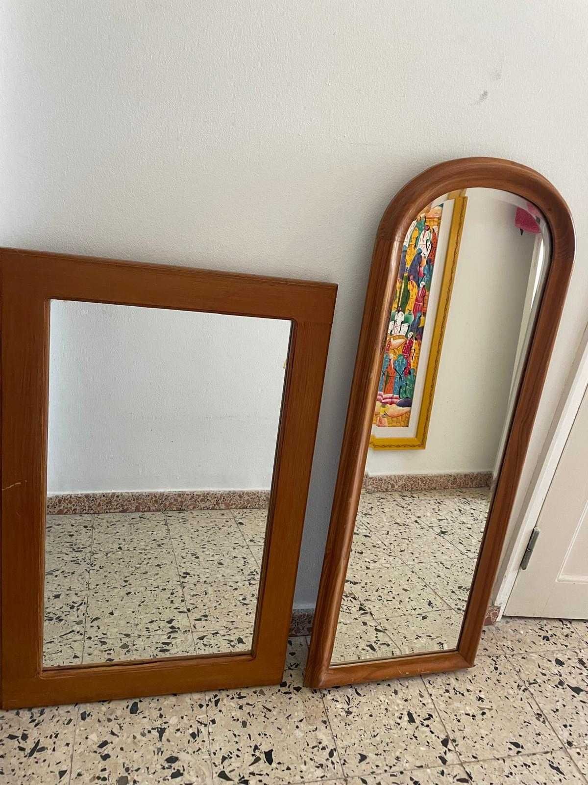 Oportunidade: 2 espelhos em pinho mel