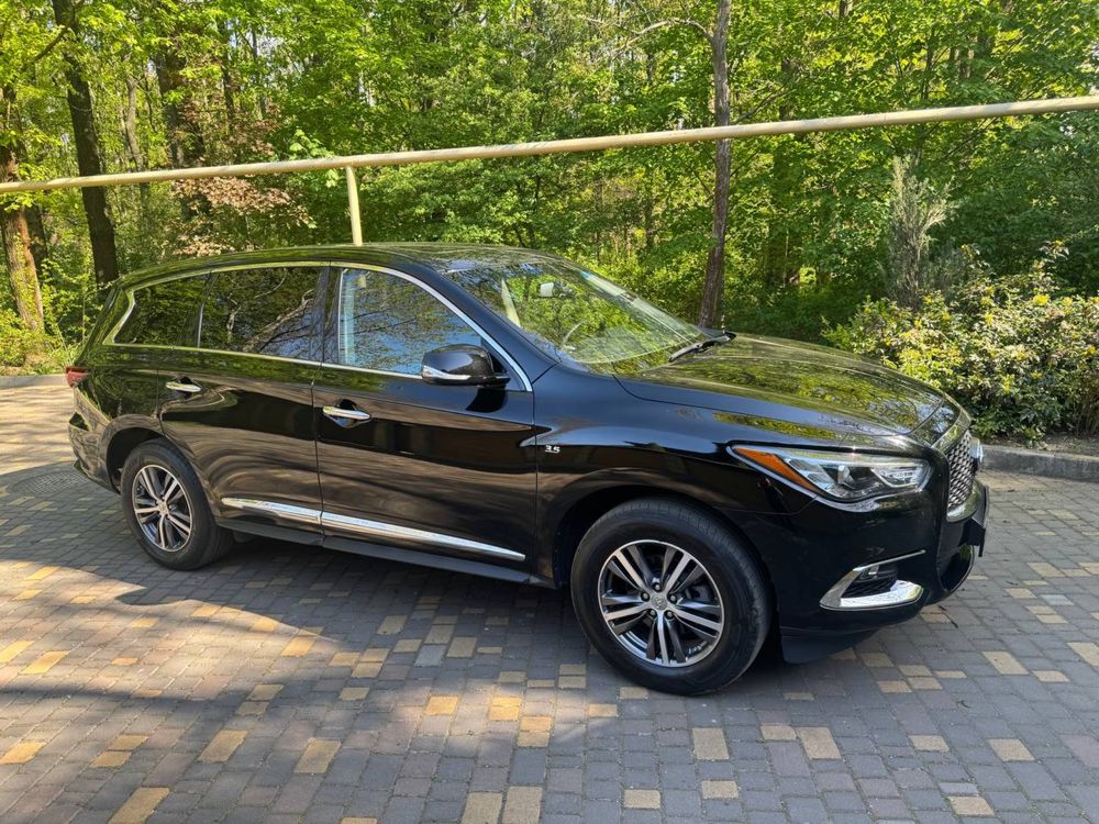 Infiniti QX60 в отличном состоянии
