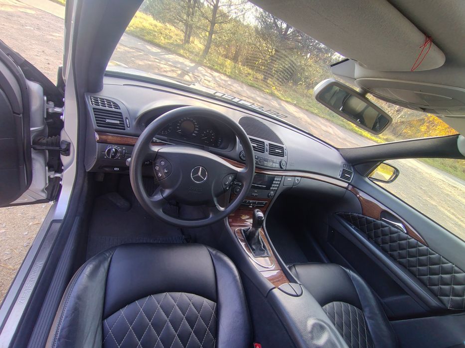 Mercedes W211 Kompressor • LED • E500 hamulce • 20” felgi • Bez rdzy!