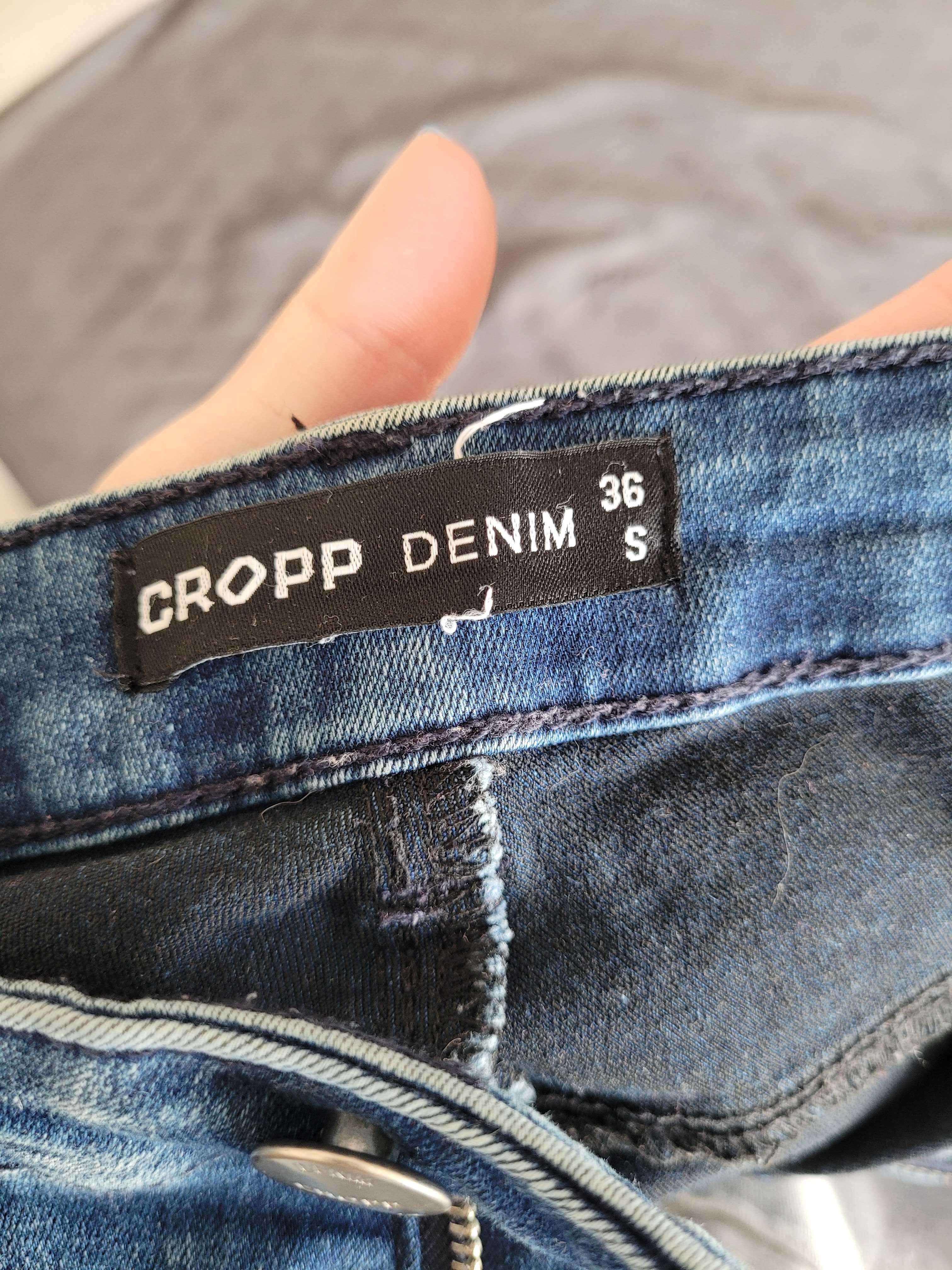 Jeansy Push Up Cropp 36