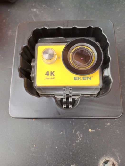 Kamera sportowa EKEN H9R 4K ULTRA + AKCESORIA