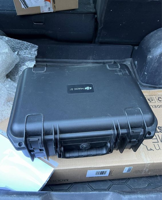 DJI Mavic 3T дрон