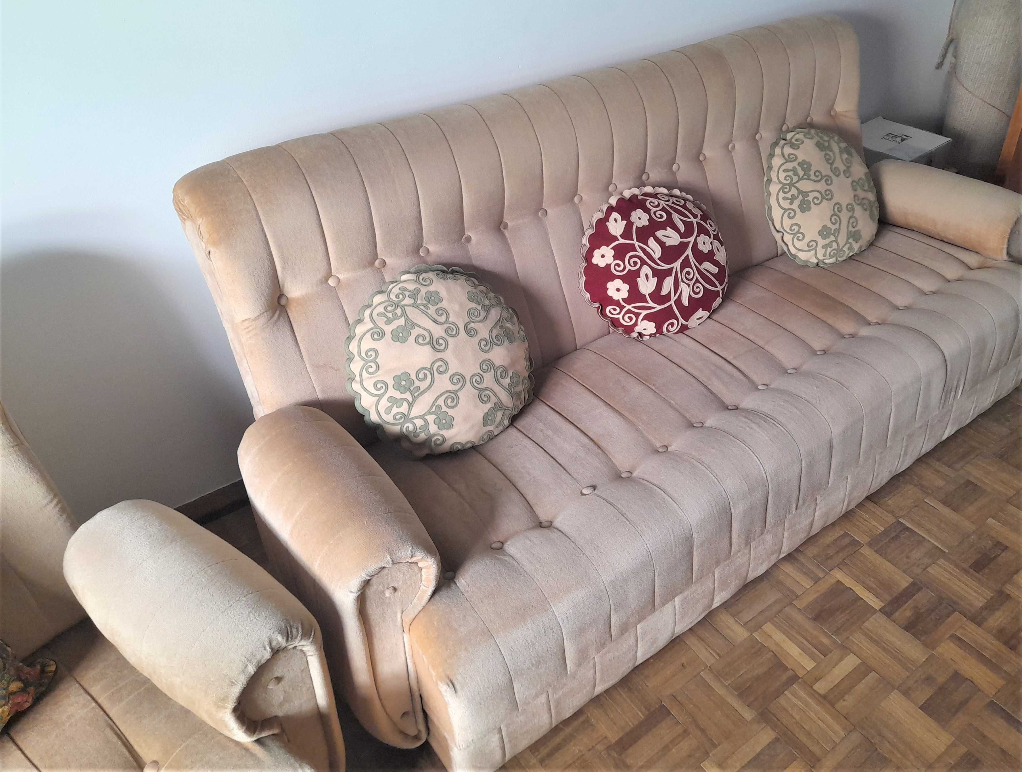 Móvel de sala usado - Sofa