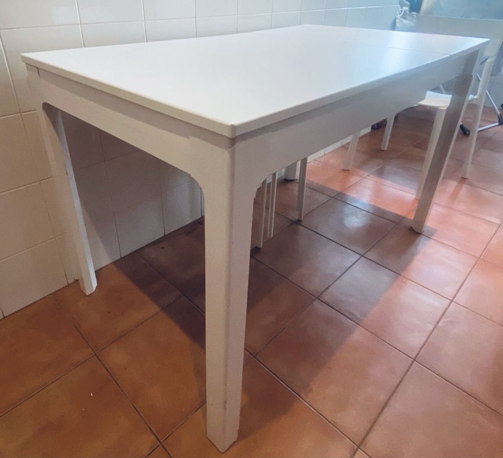 Mesa extensível e 4 Cadeiras IKEA