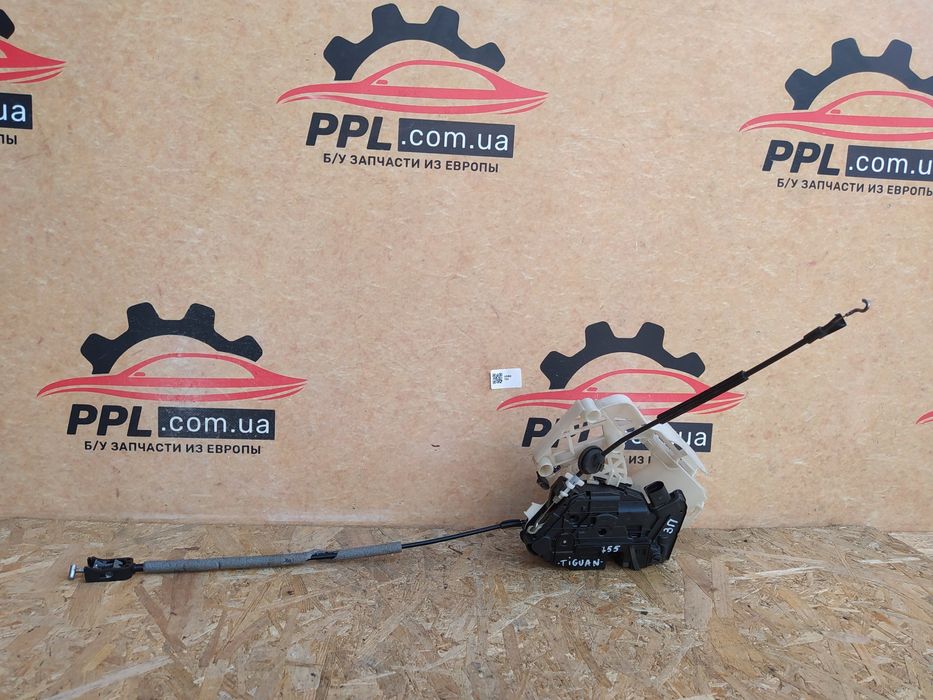 VW Tiguan 07-16 замок двери задний правый 6 pin 5N0839016D