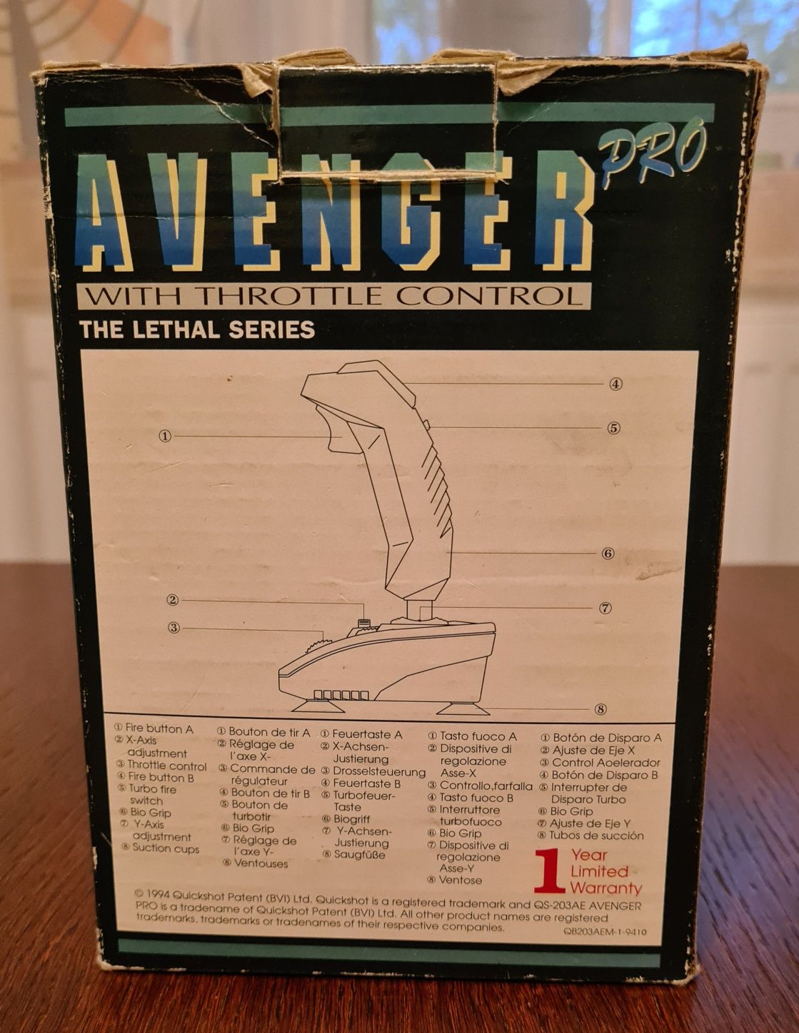Joystick Avenger PRO QS-203AE - dla kolekcjonera lata '90