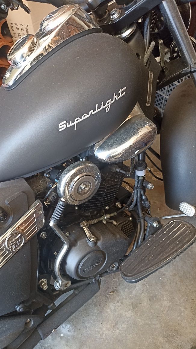 Mota Keeway superlight 125