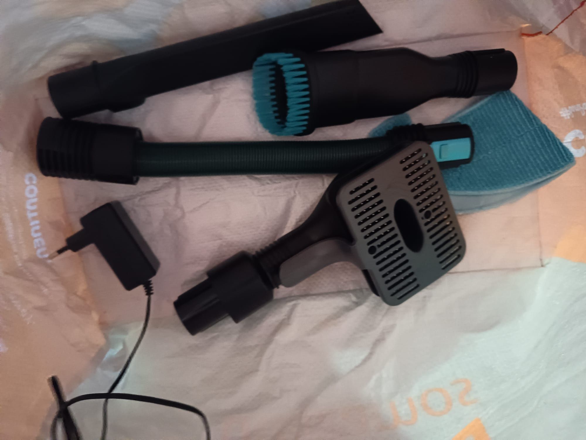 Conga Rockstar 2500 Thunder Pet Flex Aspirador vertical sem fios