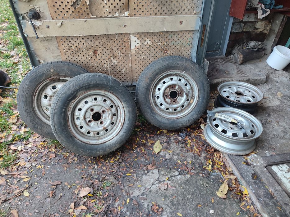 Продам диски для машини