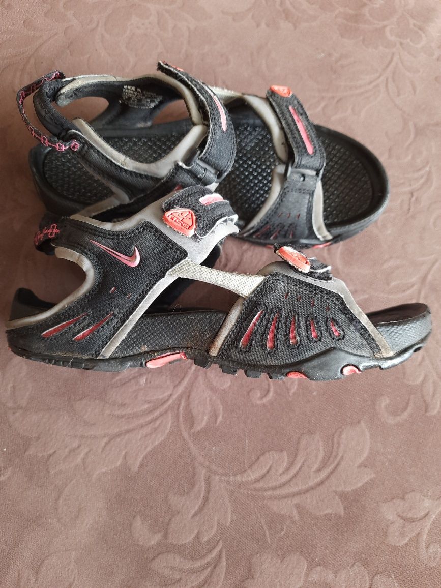 Сандалі Босоножки Nike Santiam 4 ACG оригінал