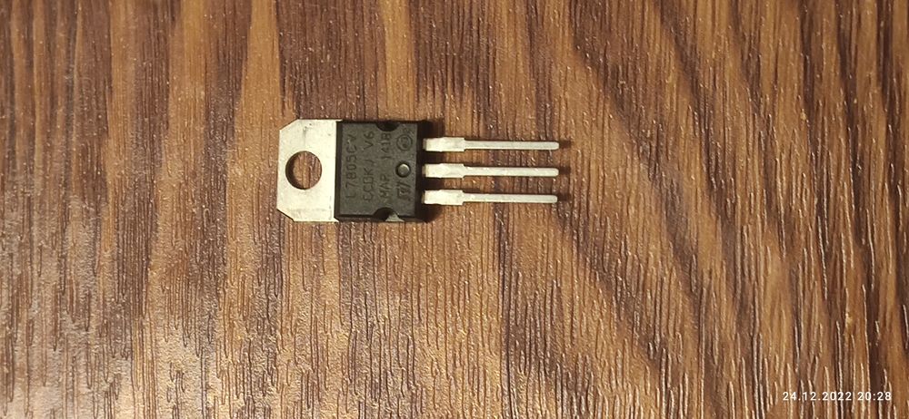 Стабілізатори, стабилизатор L7805CV