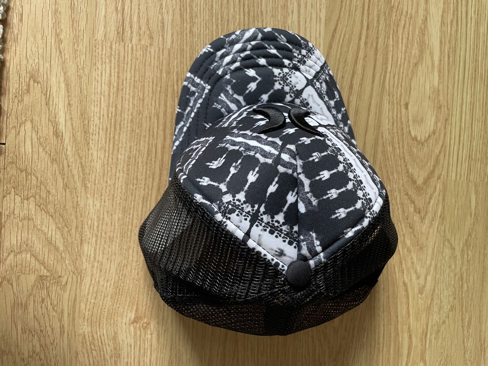 Czapka z daszkiem Hurley One and Only Trucker - Nowa