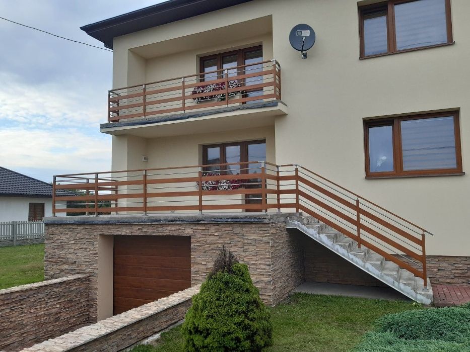 Balustrada balkonowa barierka nowoczesna montaż balkon poręcz taras