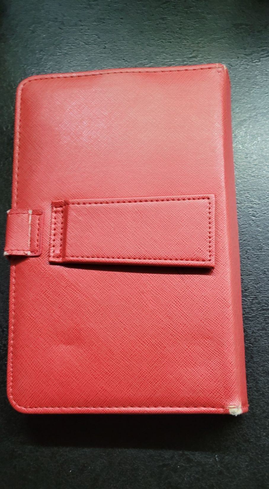 Etui na tablet z klawiaturą