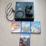 PlayStation 4, pad, ładowarka, kabel do pada, 4 gry
