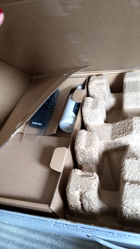 Robot myjący okna. Robojet Wiso.