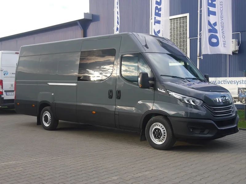 Iveco Daily 35S18HA8 3,0L L4H2 Connnect Himatic Brygadowy  krajowy bezwypadkowy serwisowany dostępna gwarancja