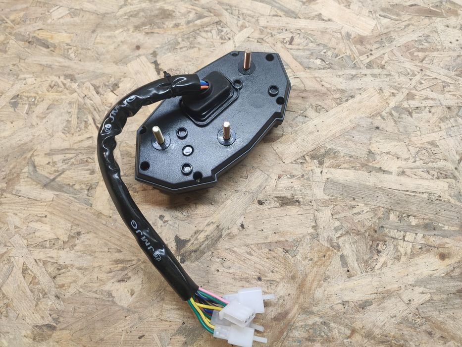 Приборна панель musstang grader 250