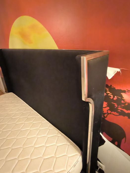 Cama + Colchão 200 x 180 com cabeceira