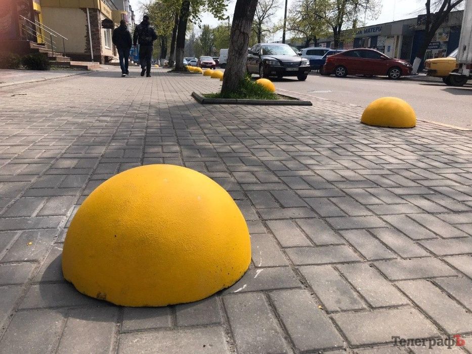 Парковочная бетонная Полусфера, ограждение, желтая 440х225 мм, цветная