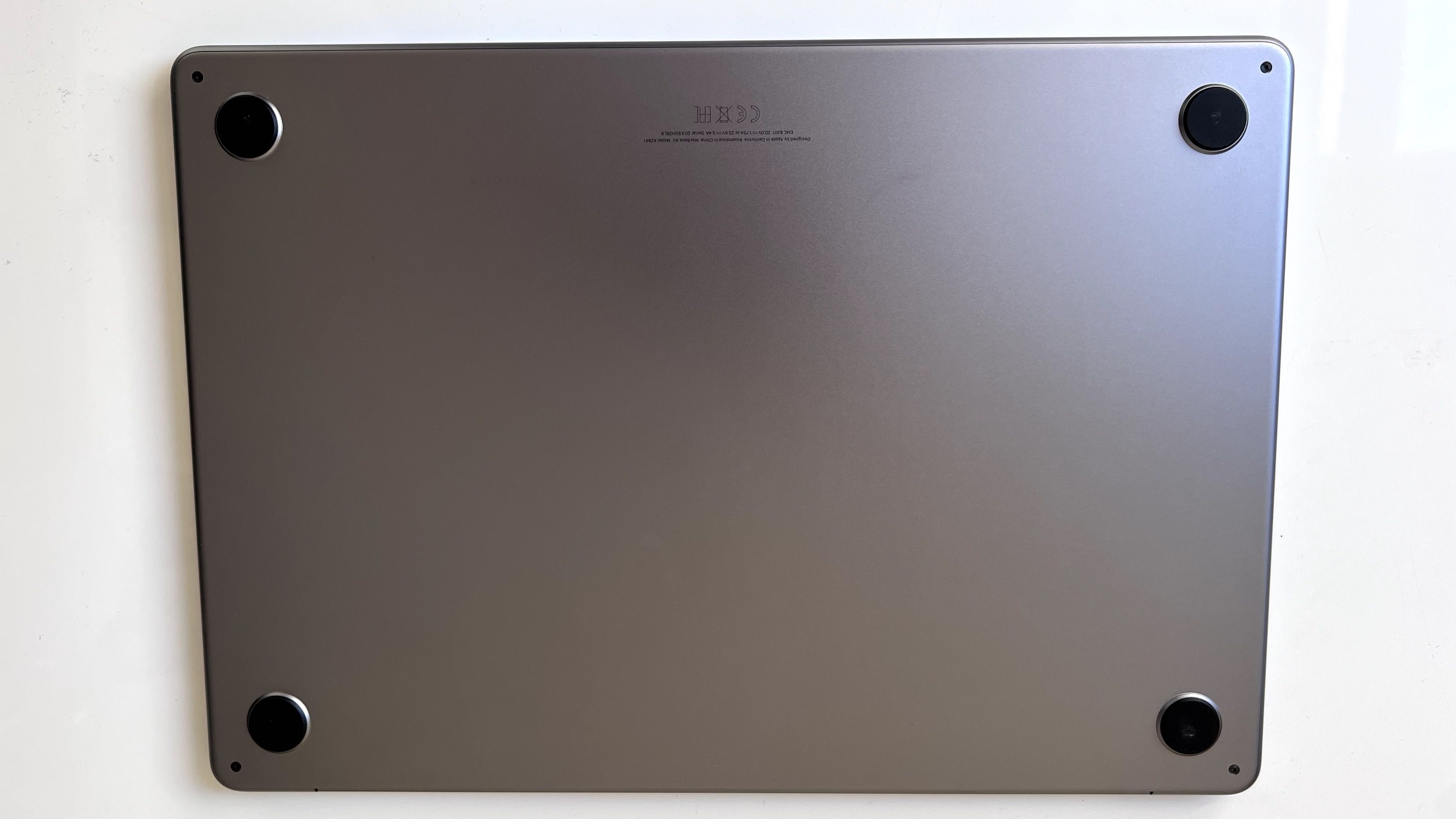 MacBook AIR 15"  M2 / 8GB/ 256 GB/ BATERIA 100%/ Jak Nowy ! Gwarancja