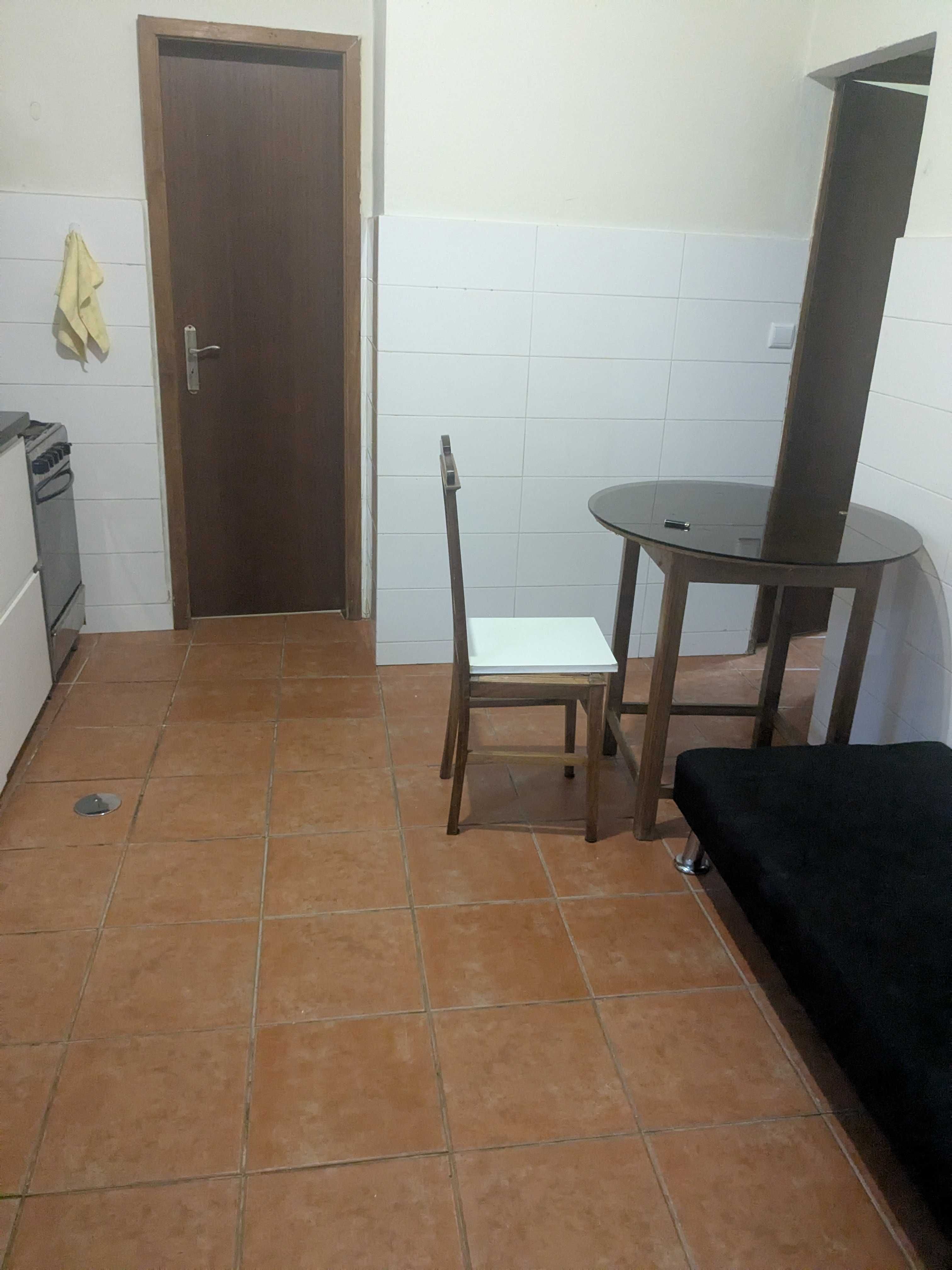 Arrendo quarto,Camarate Loures